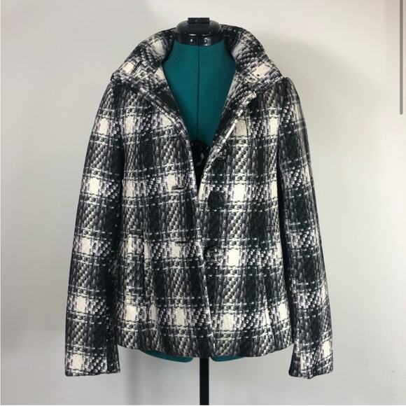 H & M wool plaid jacket in black white and green - Picture 2 of 6